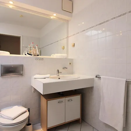 Haus Mecklenburg 20 Apartamento Ostseebad Kühlungsborn